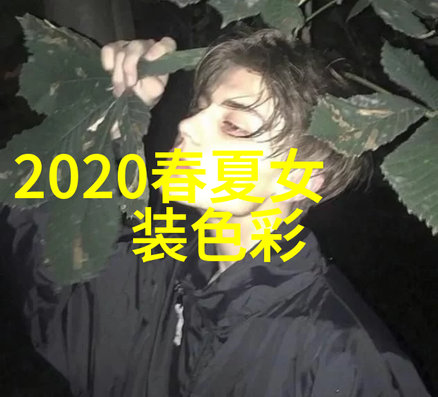 2022年最火的新发型女孩们的时尚潮流