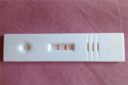 黑白灰色系之美简约风格在现代男生的潮流中崭露头角