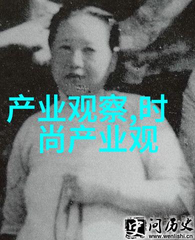 春季女装新色彩柔和花朵与清新的白色主宰时尚舞台