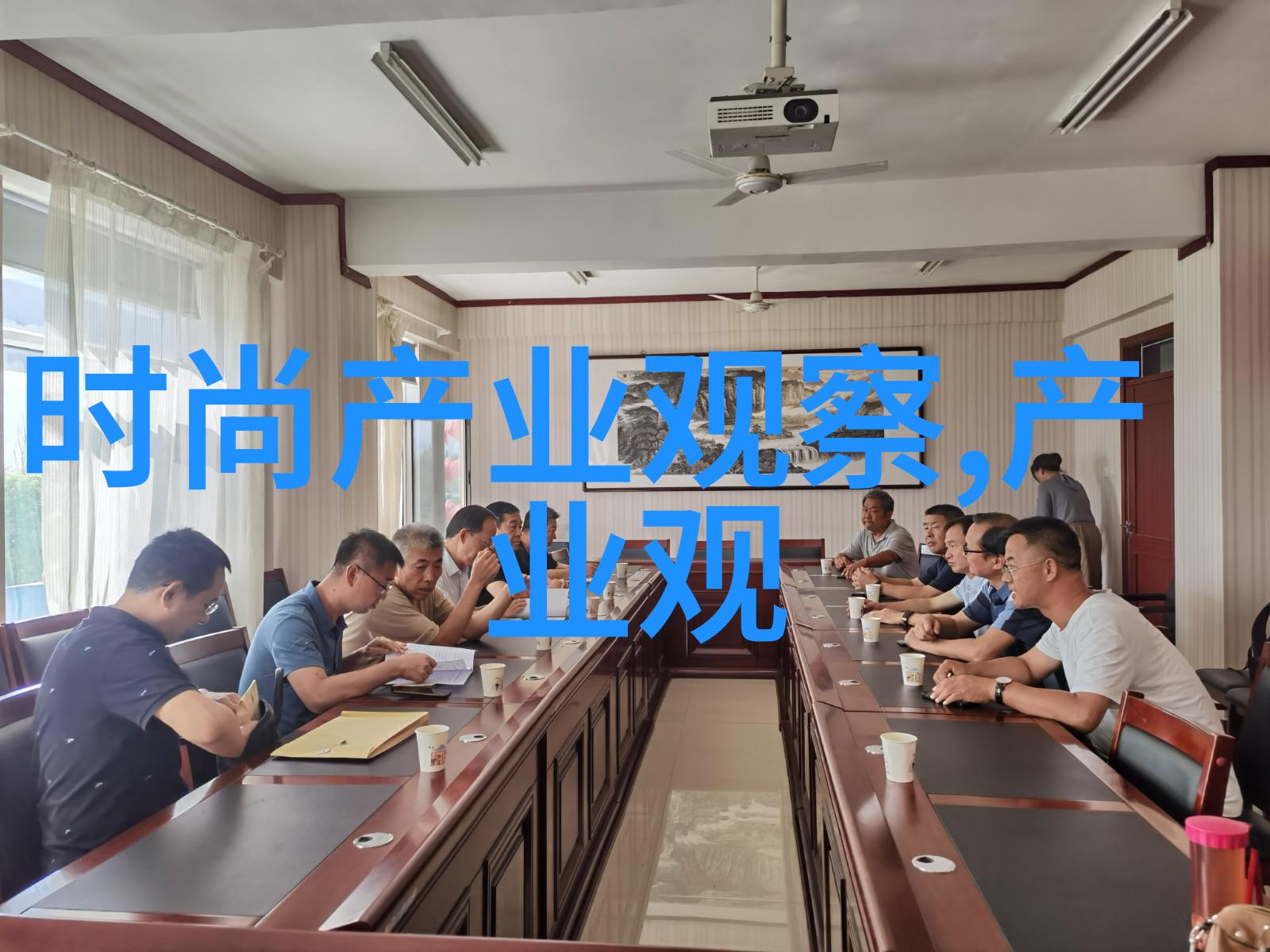 拥抱变化为什么我一个40后的母亲决定尝试新款式的短发