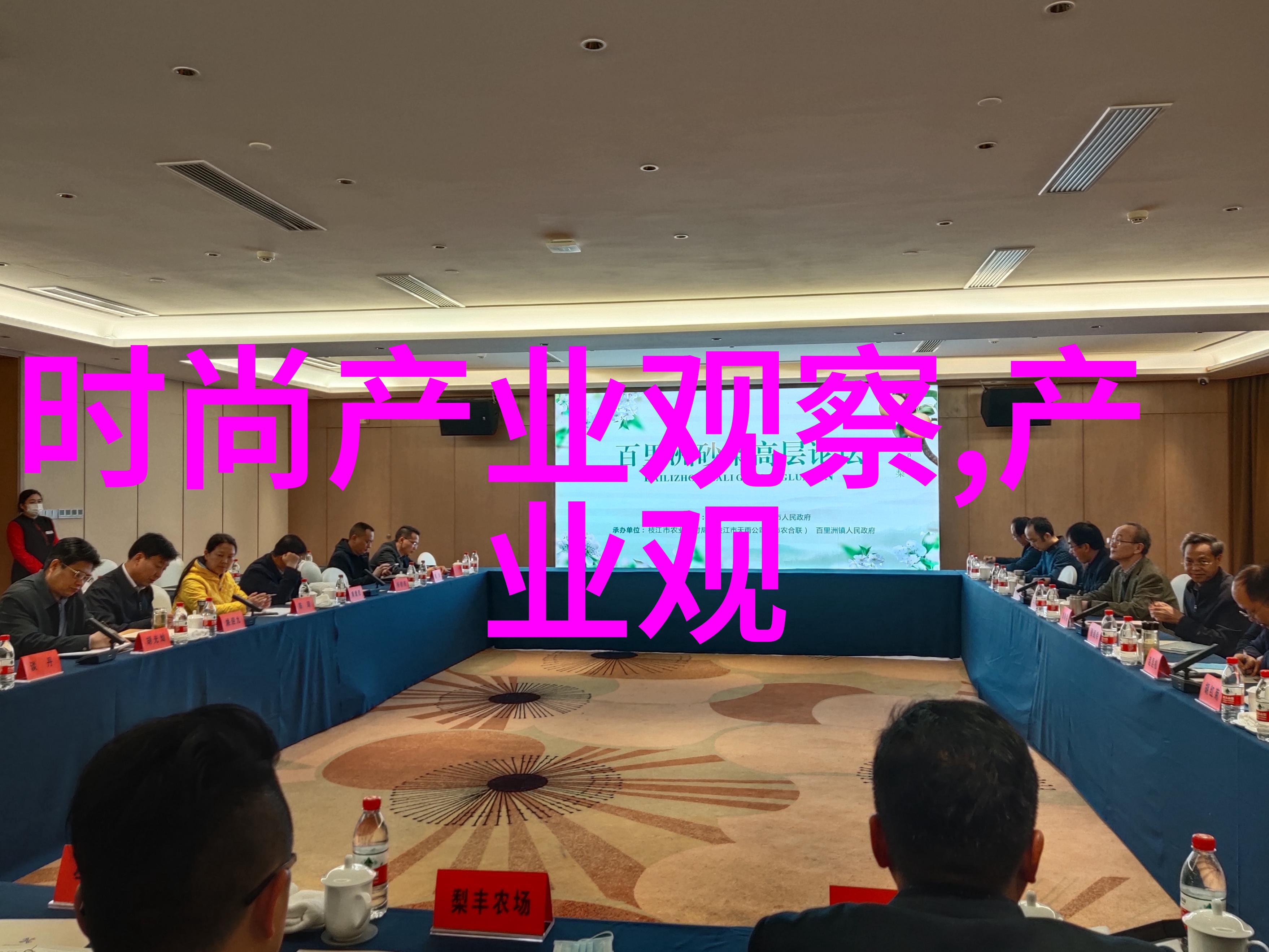 如何通过发色和剪发结合实现40岁女人的减龄效果