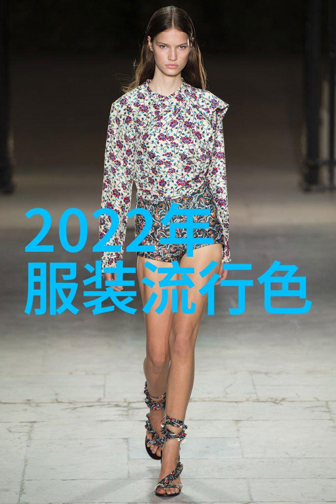 亮丽打底简约美学2021秋冬服装搭配技巧分享