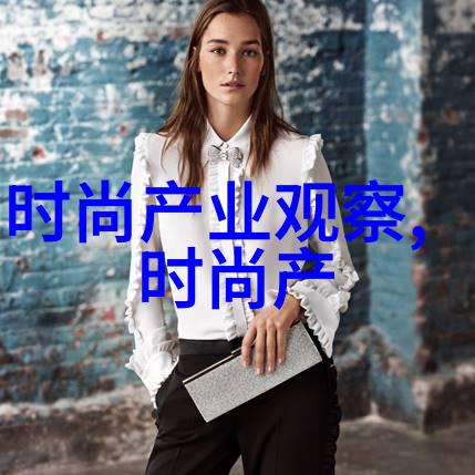 巨蛇闯女校电影免费观看-巍峨巨龙与娇艳女生校园惊魂