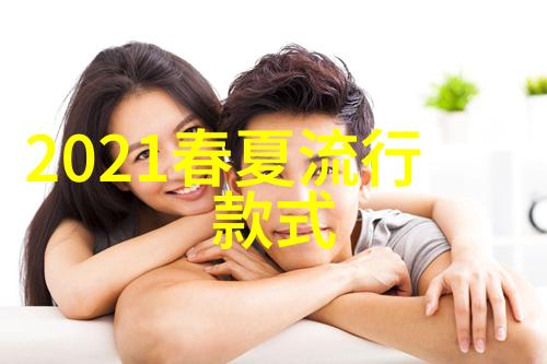 在春日的阳光下他的眼神里透着怎样的深意穿上那件男士小西装走进了历史的长廊