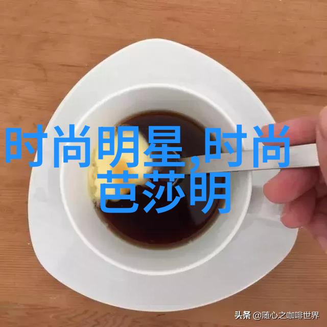 轻盈一抹齐肩短发的青春魅力