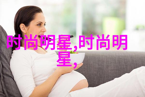 她如何在家中独自一人学会剪短发