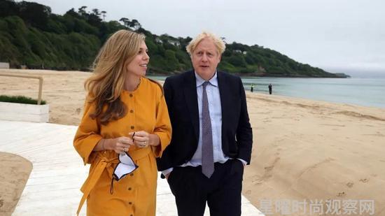 Carrie Symonds 穿着租赁的服装参加 G7 会议